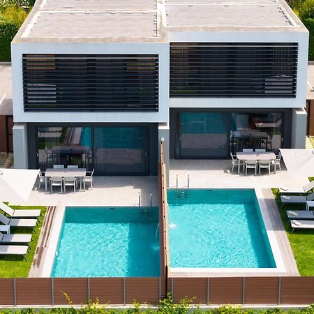 Momentum Villas Ялисос Екстериор снимка