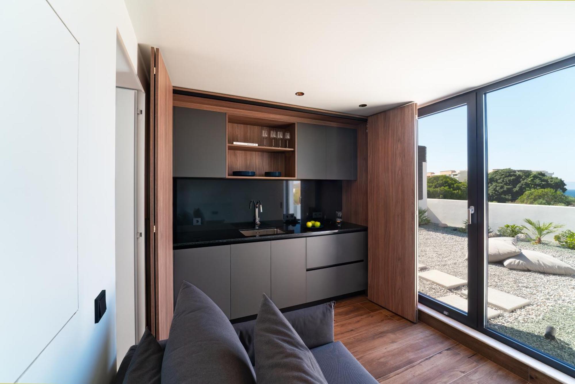 Momentum Villas Ялисос Екстериор снимка