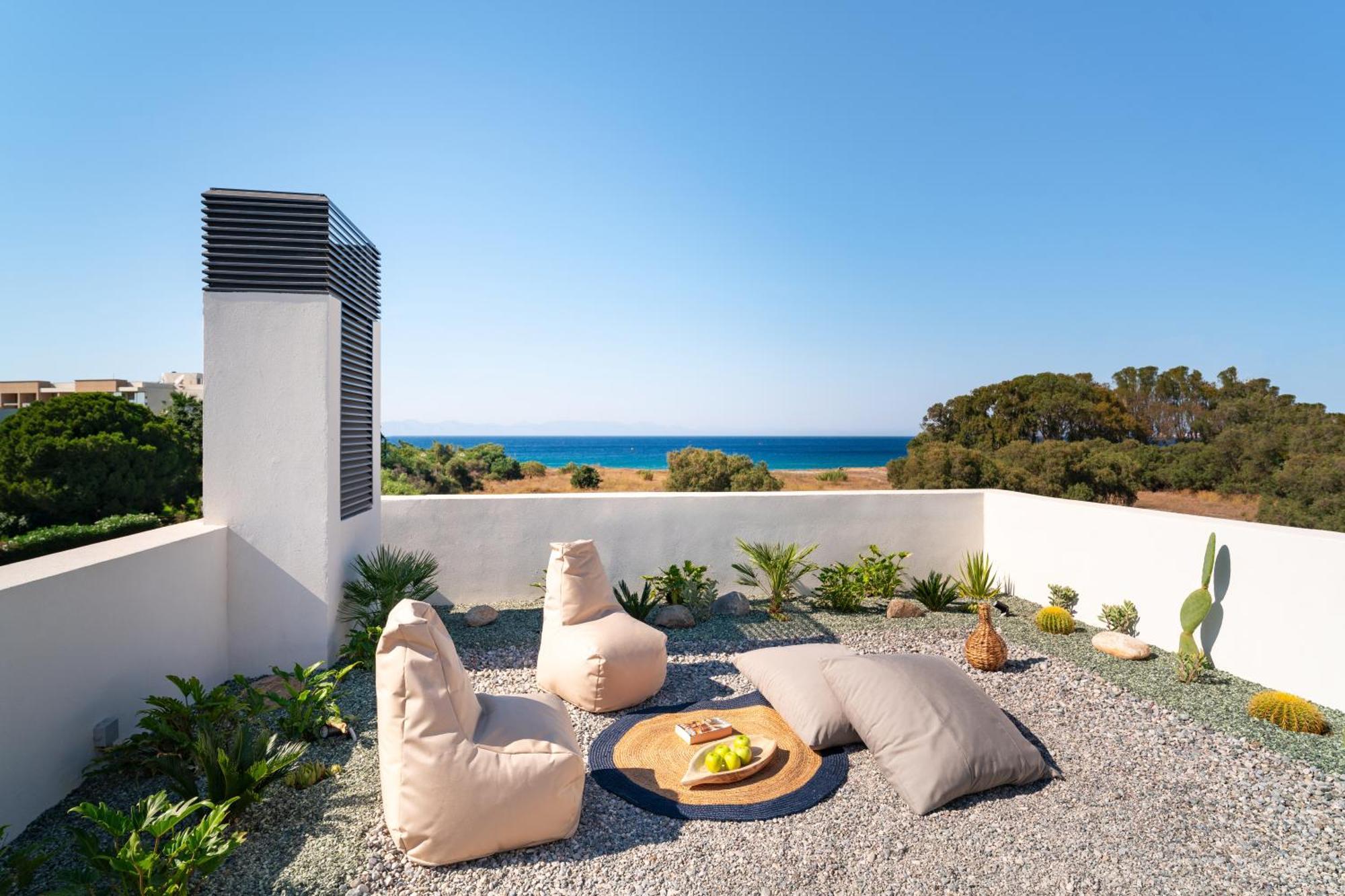 Momentum Villas Ялисос Екстериор снимка